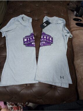 2 NORTHWESTERN Wildcat Classic Under Armour Women’s Medium T-Shirt